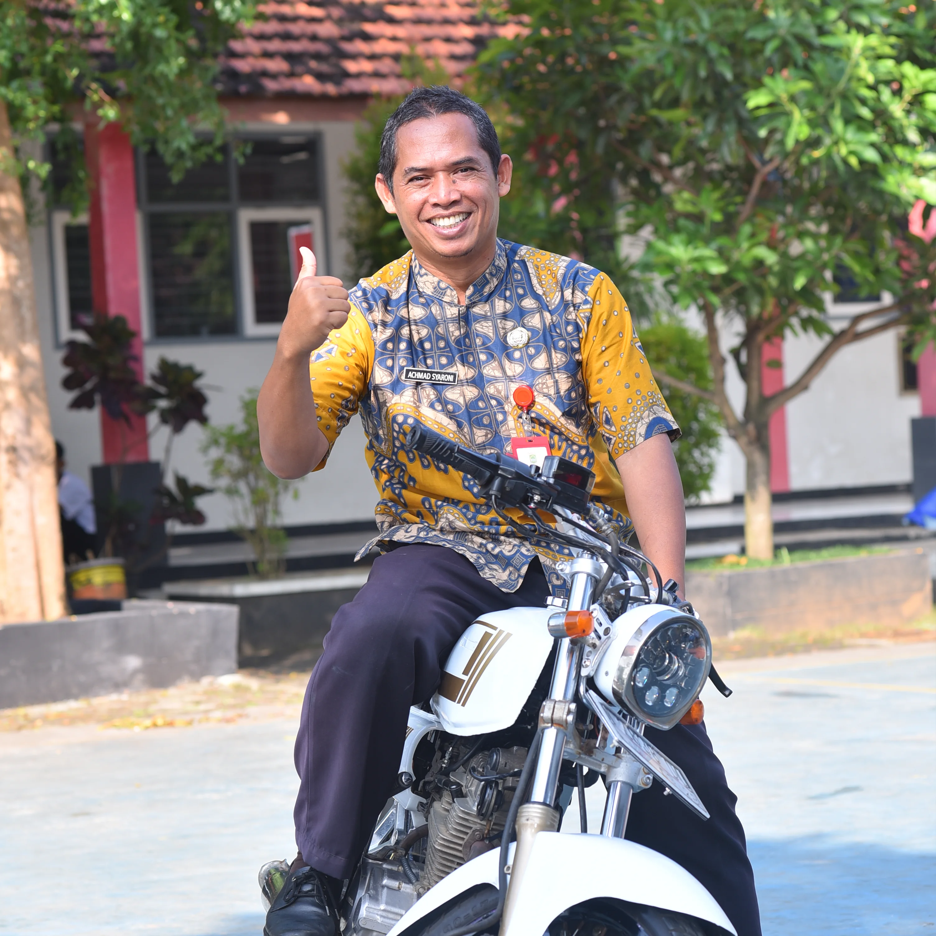 ACHMAD SYARONI, S.Pd.