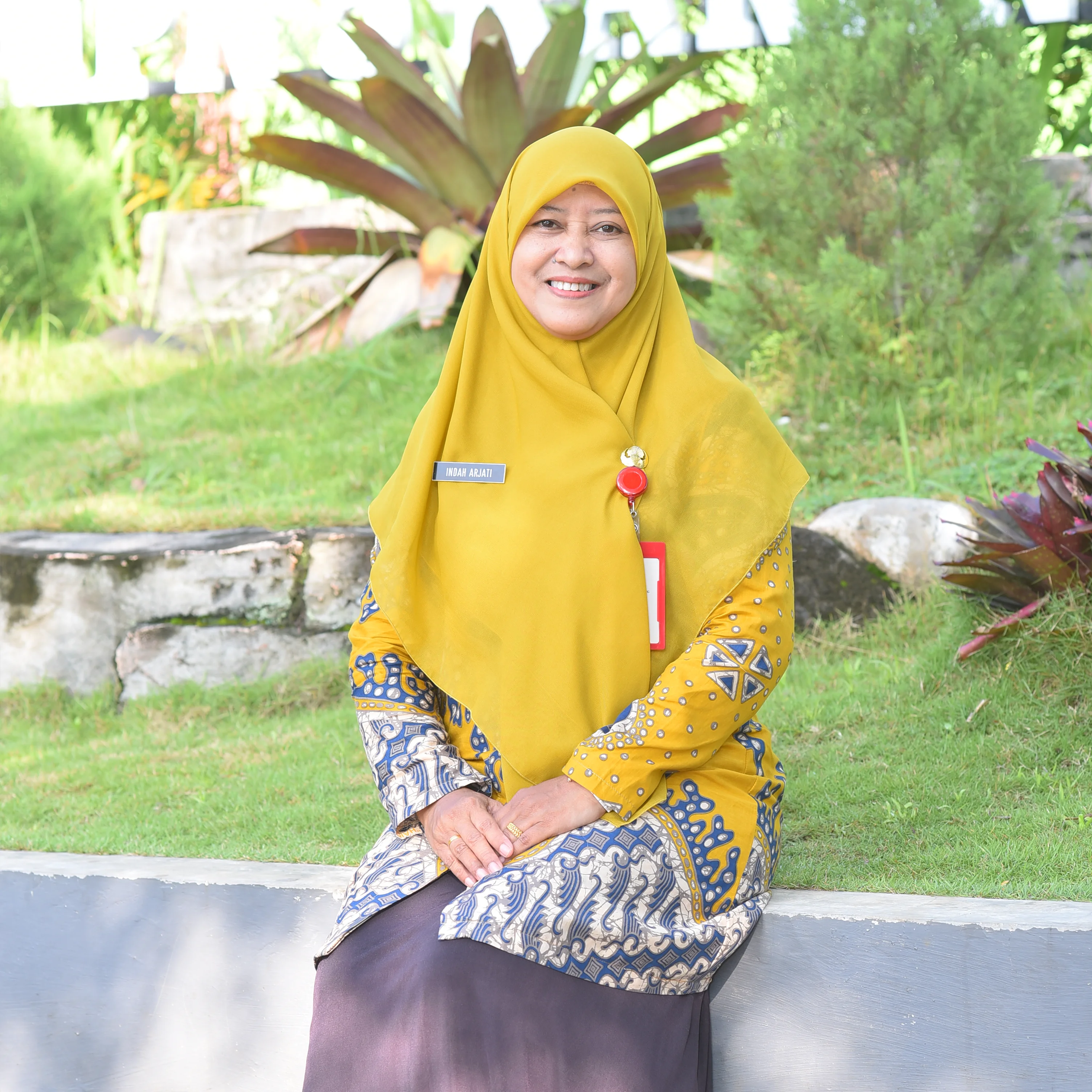 INDAH ARJATI,S.Pd., M.Pd.